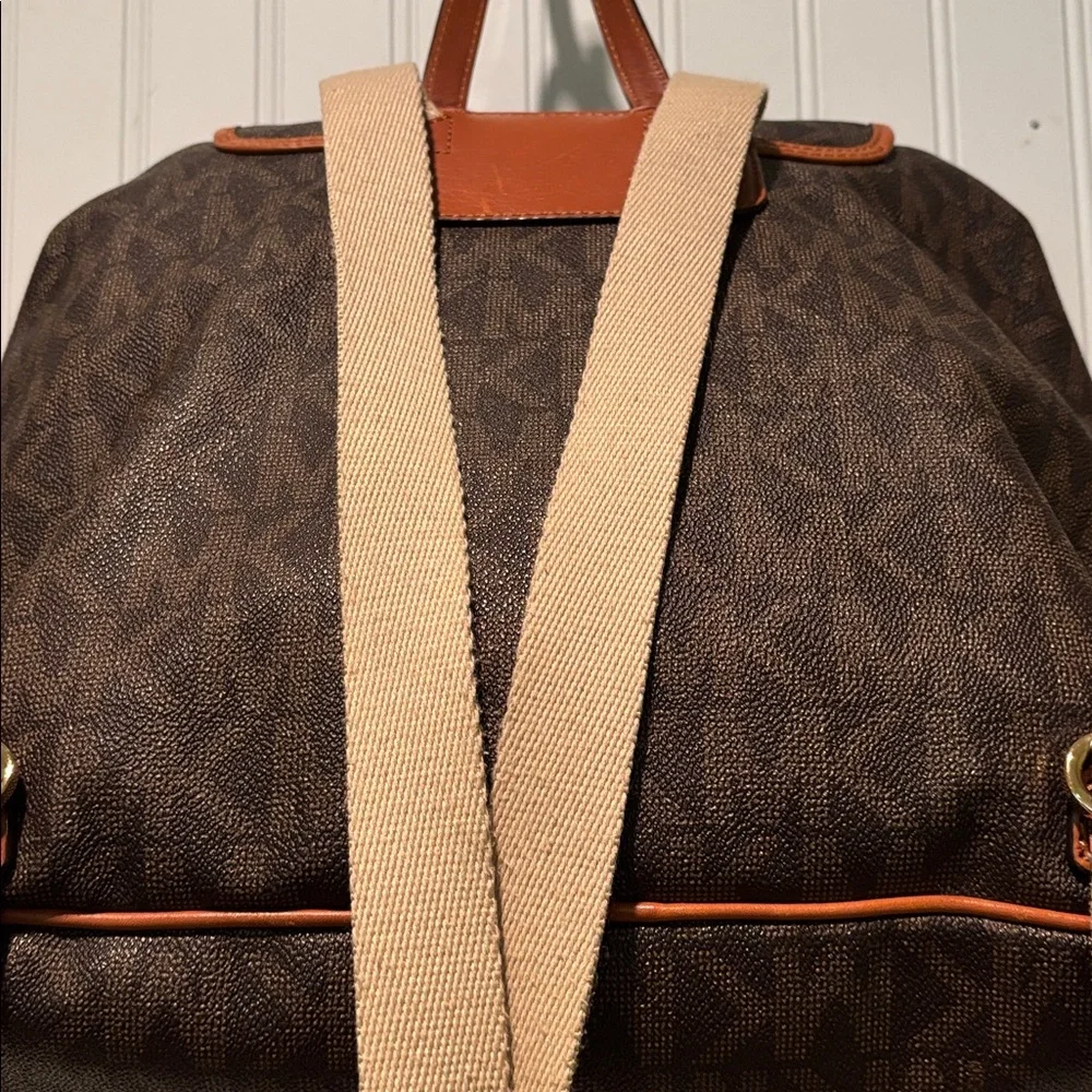 Michael Kors Logo Print Back